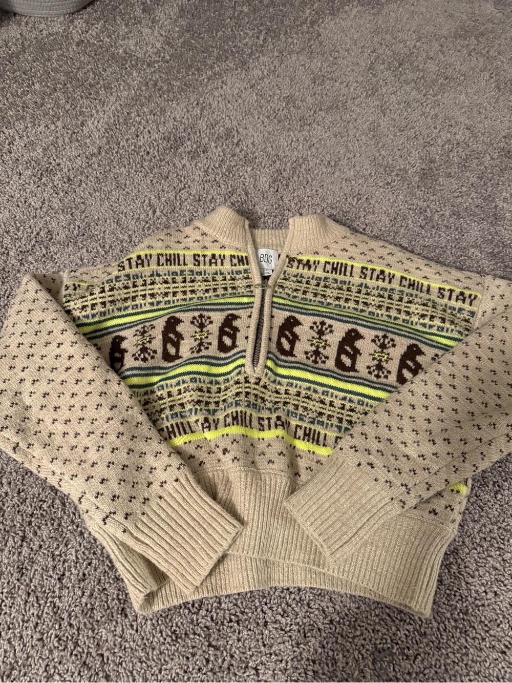 Stay Chill Beige BDG Holiday Zip-Neck Sweater Size Small